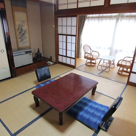 Yamadaya Ryokan Нодзава-Онсен Екстер'єр фото
