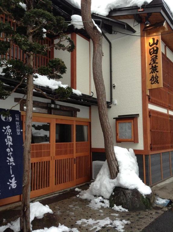 Yamadaya Ryokan Нодзава-Онсен Екстер'єр фото